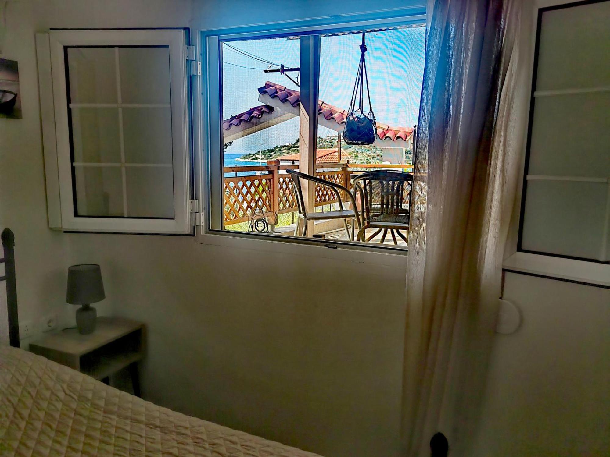 Iliakti Relaxing Seaside Villa Salamis Exterior photo